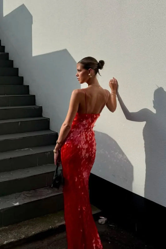 Holly | Vestido de lentejuelas con espalda abierta