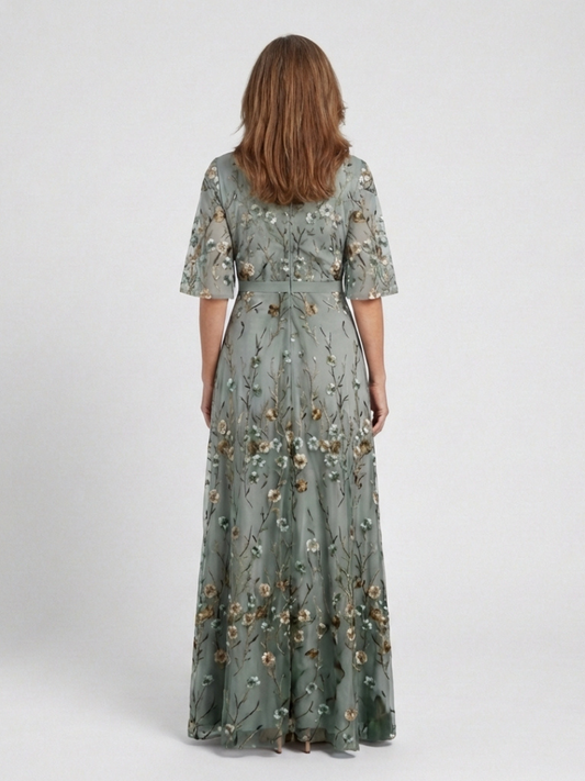 Vestido maxi floral con escote en V