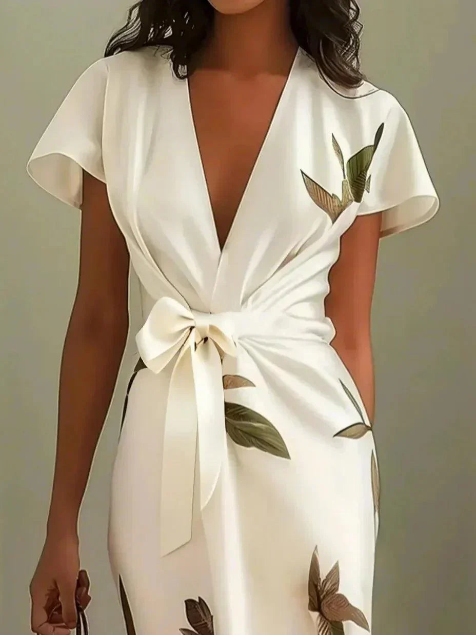 Juliana wrap dress with an elegant cut