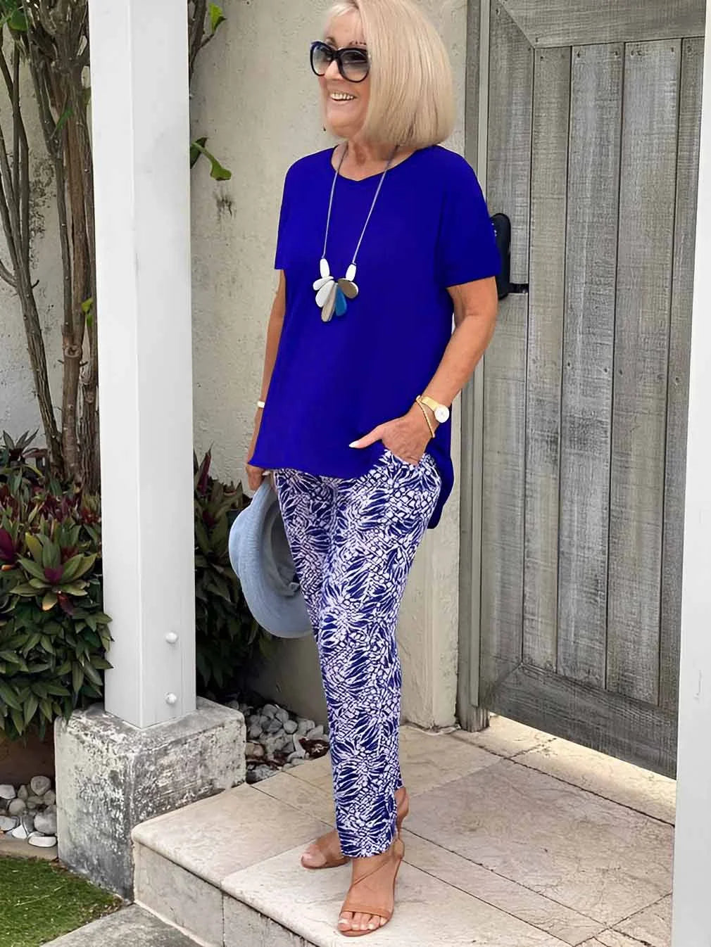 Conjunto fluido en tonos azules