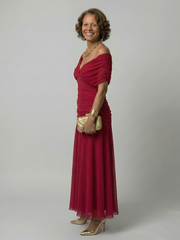 Lucía | Vestido midi fluido con hombros descubiertos