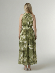 Vestido midi ligero con cuello halter