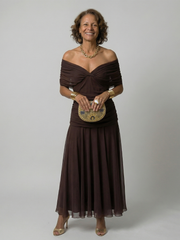 Lucía | Vestido midi fluido con hombros descubiertos