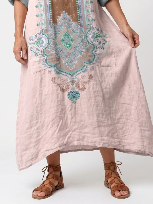 Vestido midi bordado rosa con bolsillos