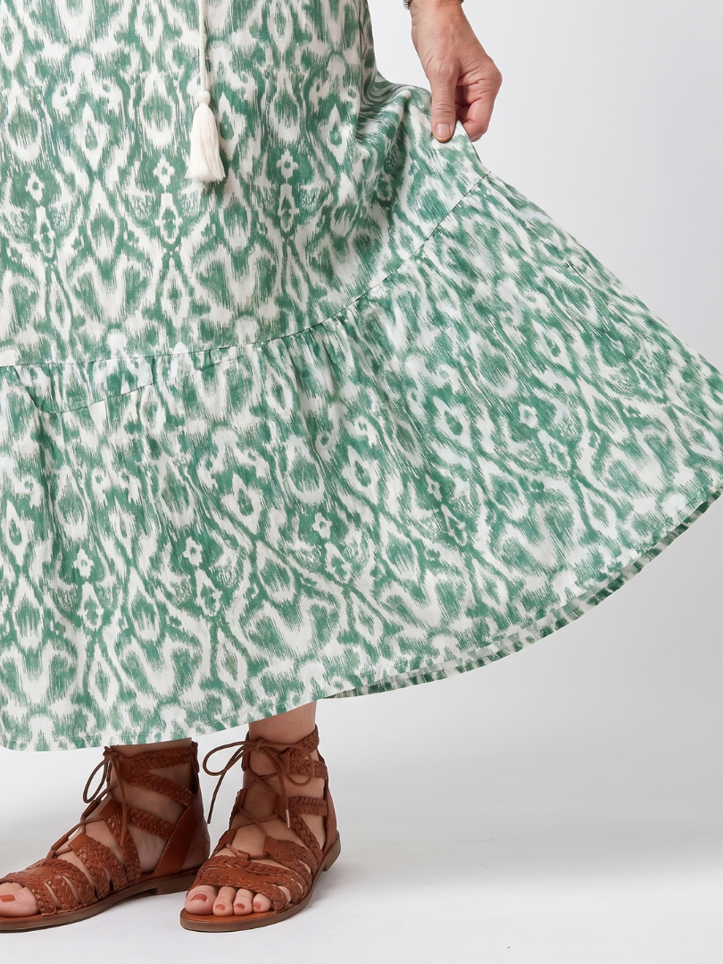 Vestido midi estampado con lazada