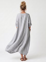 Vestido midi bordado con panel en contraste