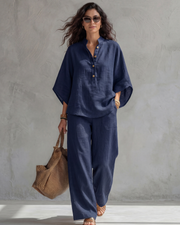 Conjunto ligero con blusa abotonada