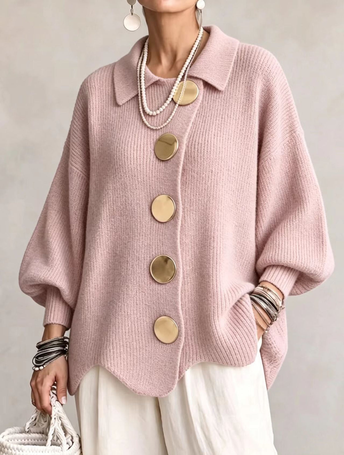 Constanza | Cárdigan Oversize con Cuello y Botones Metálicos Grandes