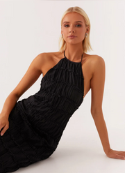 Jolene | Vestido maxi halter elegante