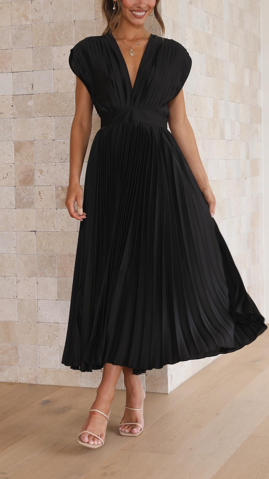 María | Vestido maxi plisado elegante