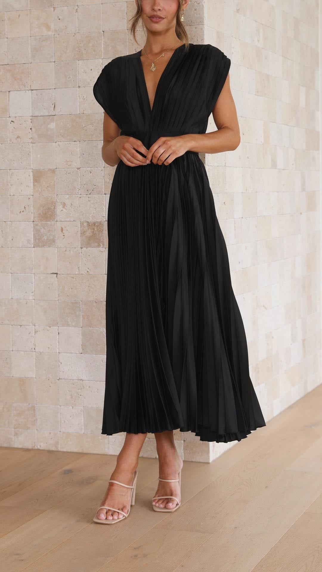 María | Vestido maxi plisado elegante