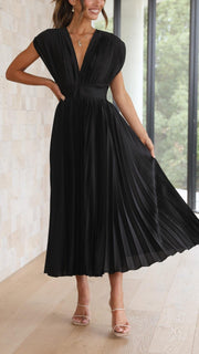 María | Vestido maxi plisado elegante