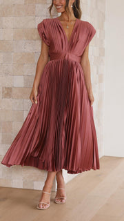 María | Vestido maxi plisado elegante