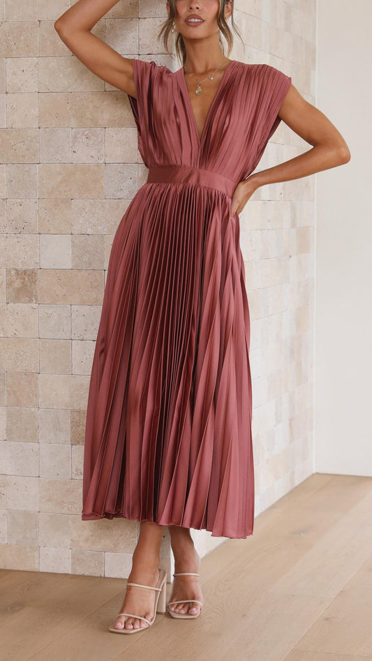 María | Vestido maxi plisado elegante