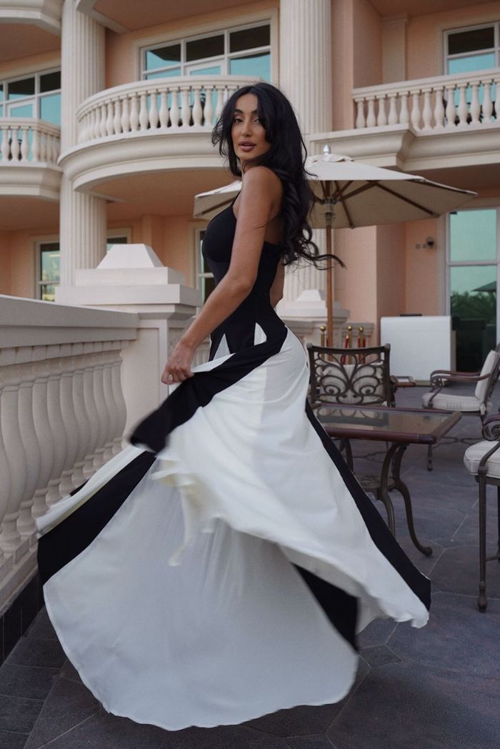 Faye | Lace maxi dress