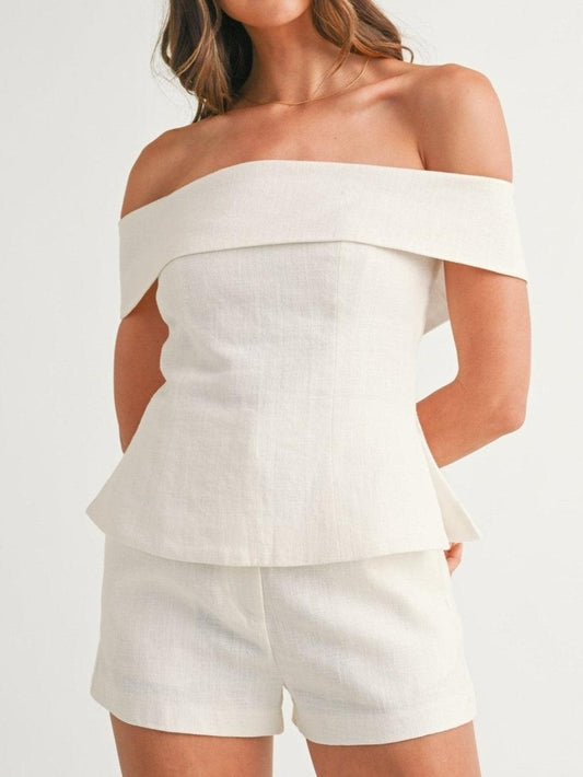 Traje elegante de dos piezas