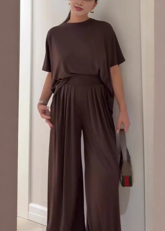 Conjunto casual con pantalón de pierna ancha