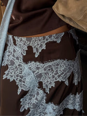 Conjunto de top y falda con detalles de encaje
