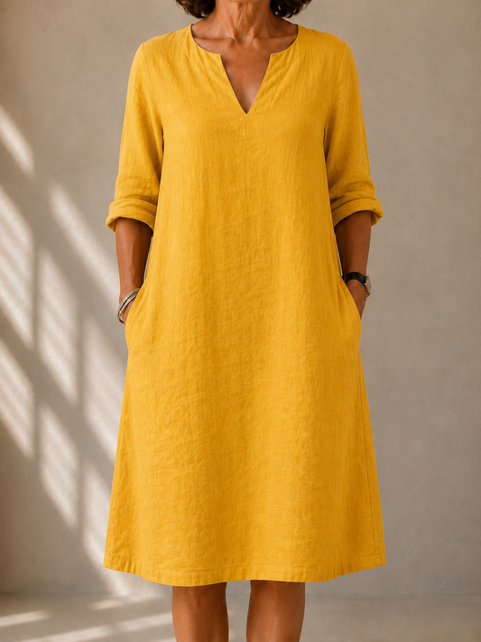 Vestido ligero de verano de líneas sencillas