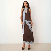 Conjunto de top y falda con detalles de encaje